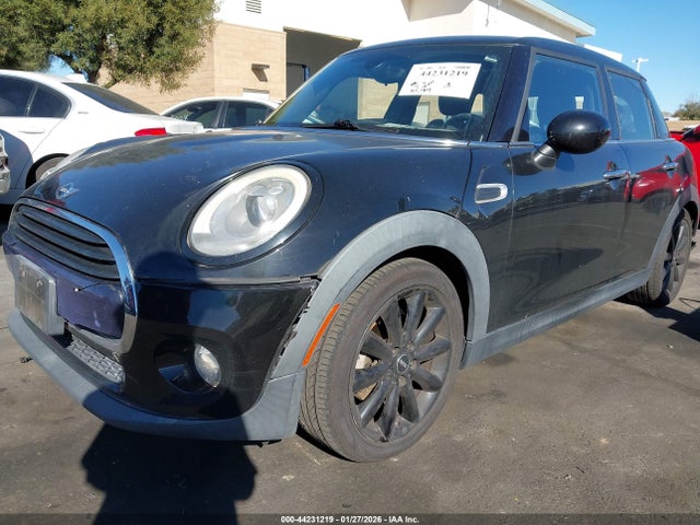 2016 MINI HARDTOP WMWXU1C52G2D12142 Photo 1