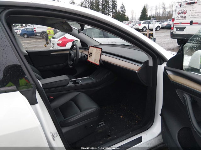 2023 TESLA MODEL Y 7SAYGDEE7PA079849 Photo 4
