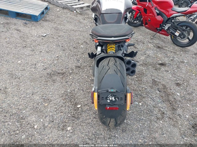 ZDMGAV1W0TB002209 Ducati Xdiavel V4