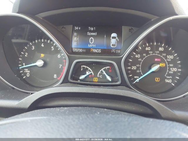 1FMCU9G97HUA81895 Ford ESCAPE SE