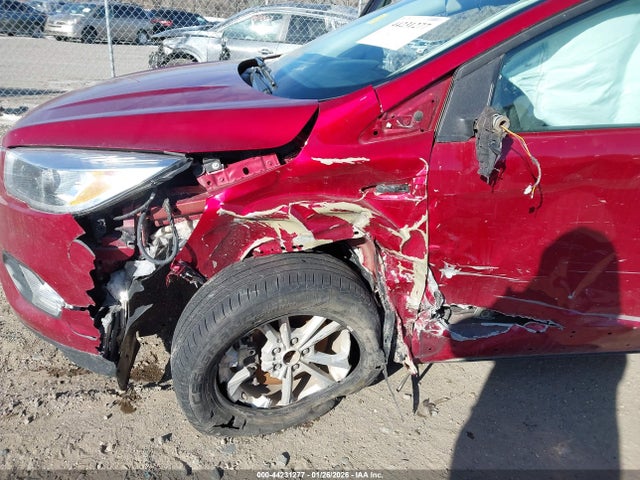 1FMCU9G97HUA81895 Ford ESCAPE SE