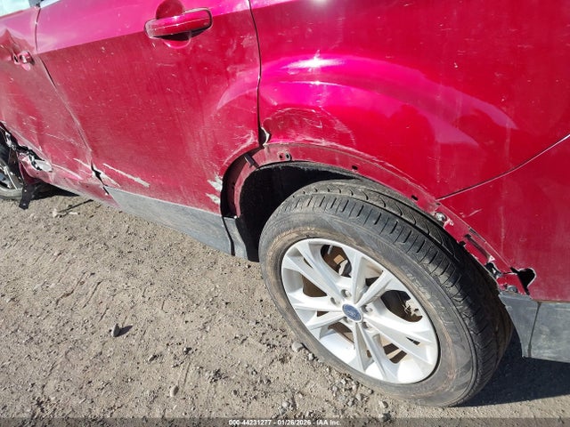 1FMCU9G97HUA81895 Ford ESCAPE SE