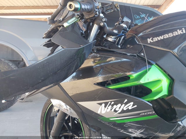 Kawasaki EX400 2023 JKAEXKH1XPDAN9079 Image 18