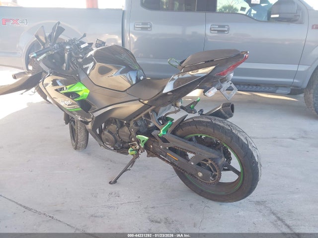 2023 KAWASAKI EX400 JKAEXKH1XPDAN9079 Photo 2