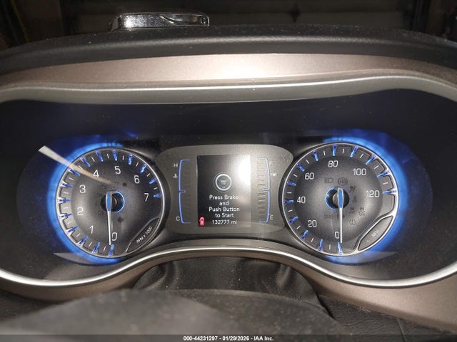 2021 Chrysler Voyager Lxi მანქანა იყიდება აუქციონზე, vin: 2C4RC1DG6MR532165, აუქციონის ნომერი: 44231297