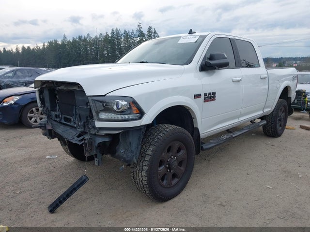 3C6UR5FJ6JG326796 RAM 2500 Laramie 4x4 6&#039;4 Box