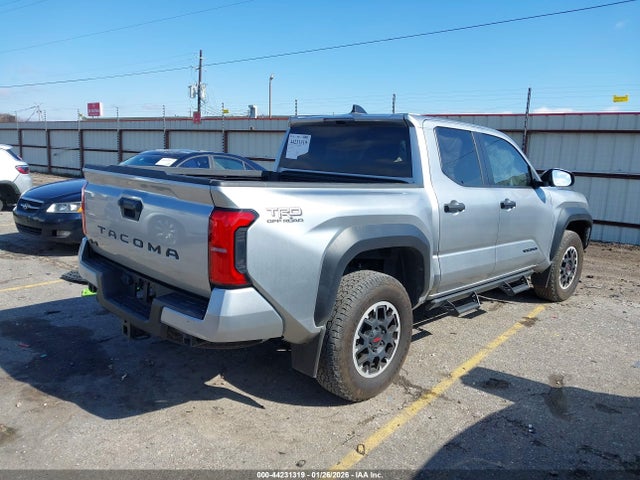 2024 TOYOTA TACOMA 3TMLB5JN6RM011156 Photo 3
