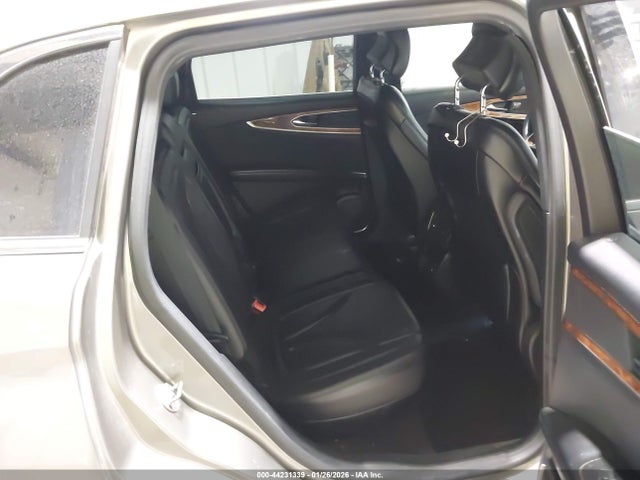 2LMTJ6LR6GBL30435 Lincoln Mkx Reserve