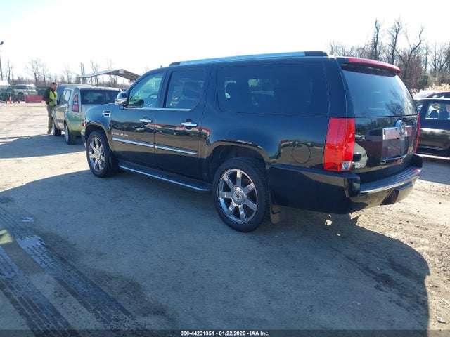 2009 CADILLAC ESCALADE ESV 1GYFK26209R113202 Photo 2