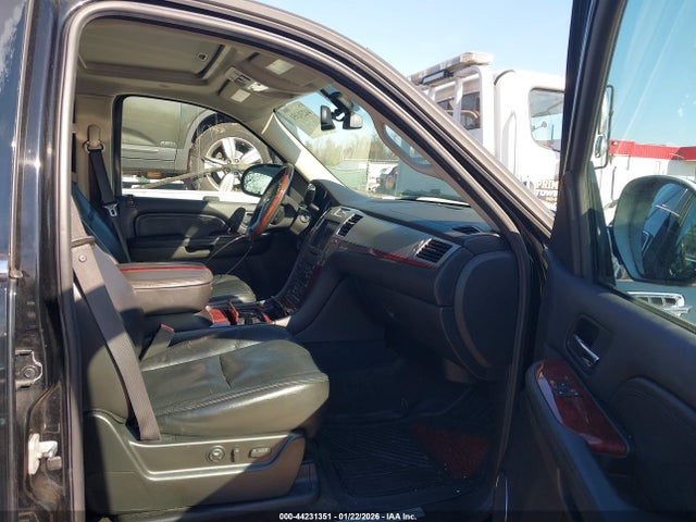 2009 CADILLAC ESCALADE ESV 1GYFK26209R113202 Photo 4