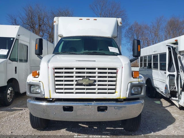 44231357 :رقم المزاد ، 1GBJ6V1B18F416829 vin ، 2008 Chevrolet Cc6500 مزاد بيع