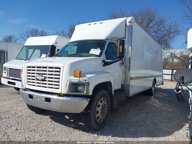 44231357 :رقم المزاد ، 1GBJ6V1B18F416829 vin ، 2008 Chevrolet Cc6500 مزاد بيع
