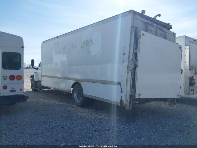 44231357 :رقم المزاد ، 1GBJ6V1B18F416829 vin ، 2008 Chevrolet Cc6500 مزاد بيع