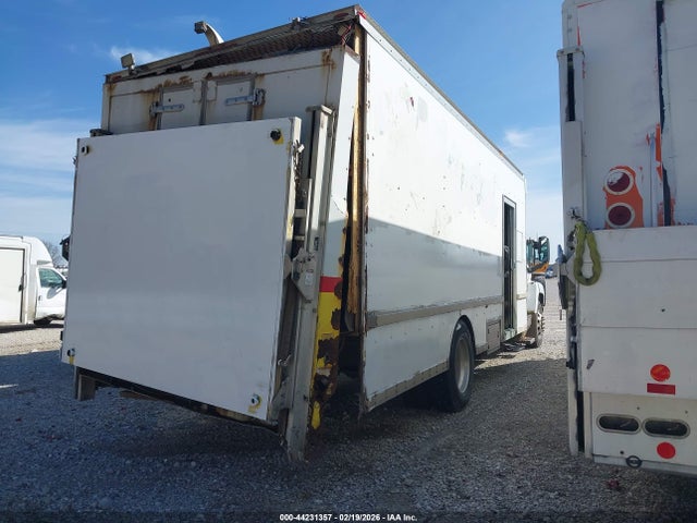 44231357 :رقم المزاد ، 1GBJ6V1B18F416829 vin ، 2008 Chevrolet Cc6500 مزاد بيع