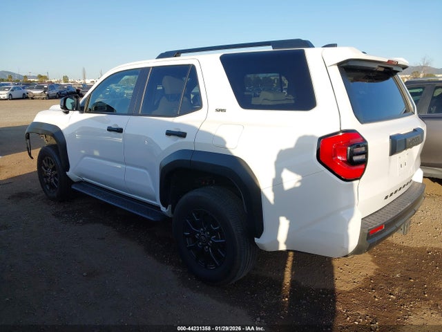 Toyota 4RUNNER SR5 2025 JTEVA5BR1S5018259 Image 3