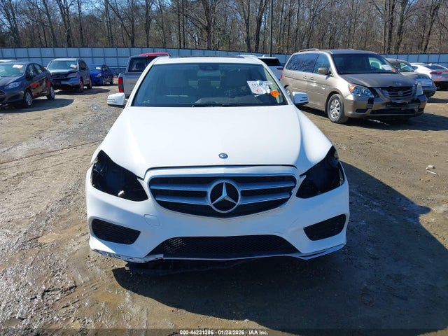 2015 Mercedes-benz E 350 მანქანა იყიდება აუქციონზე, vin: WDDHF5KB0FB145880, აუქციონის ნომერი: 44231386