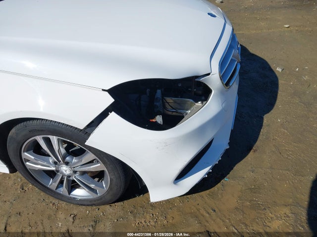 2015 Mercedes-benz E 350 მანქანა იყიდება აუქციონზე, vin: WDDHF5KB0FB145880, აუქციონის ნომერი: 44231386