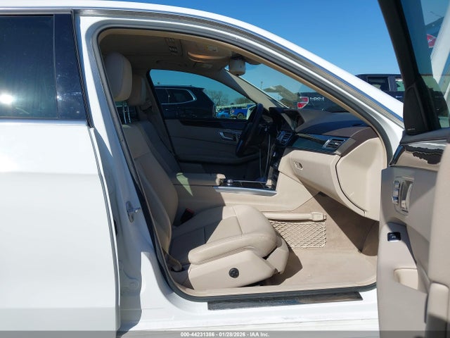 2015 Mercedes-benz E 350 მანქანა იყიდება აუქციონზე, vin: WDDHF5KB0FB145880, აუქციონის ნომერი: 44231386