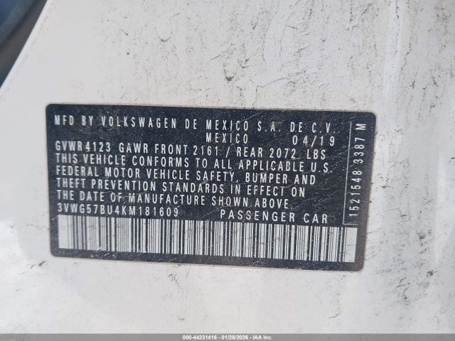 44231416 :رقم المزاد ، 3VWG57BU4KM181609 vin ، 2019 Volkswagen Jetta 1.4t Sel Premium مزاد بيع