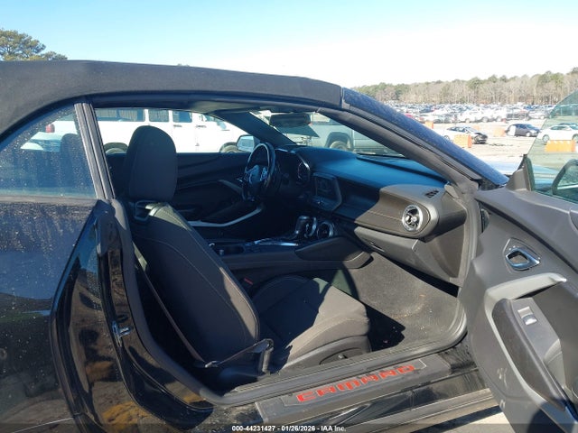 2017 CHEVROLET CAMARO 1G1FB3DS7H0140262 Photo 4