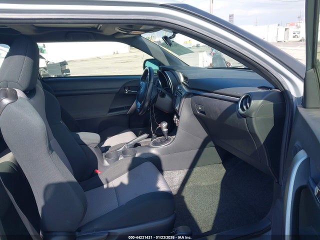 Scion TC 2016 JTKJF5C79GJ024657 Image 5
