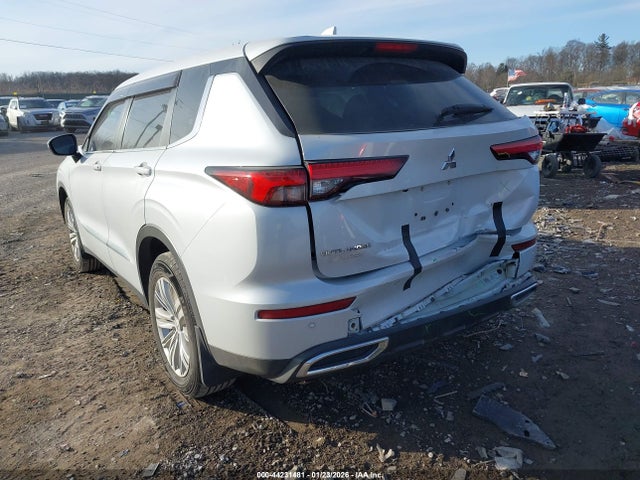 2022 MITSUBISHI OUTLANDER JA4J4TA8XNZ036127 Photo 2