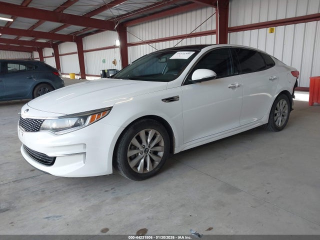 5XXGU4L36JG215592 KIA OPTIMA EX
