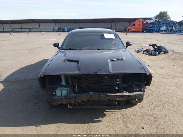 2C3CDZAGXKH638034 Dodge Challenger Sxt