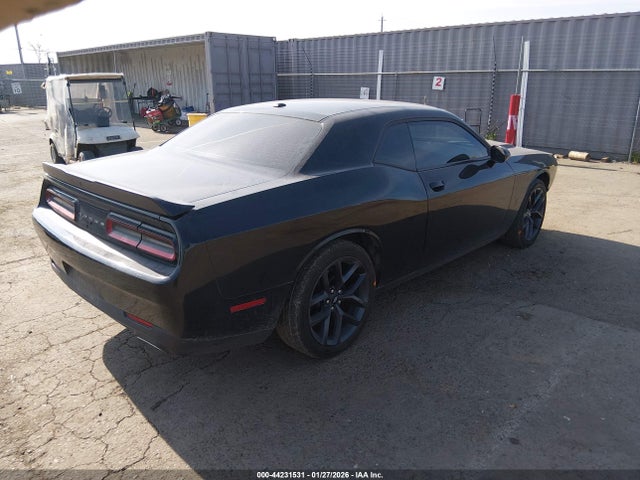 2C3CDZAGXKH638034 Dodge Challenger Sxt