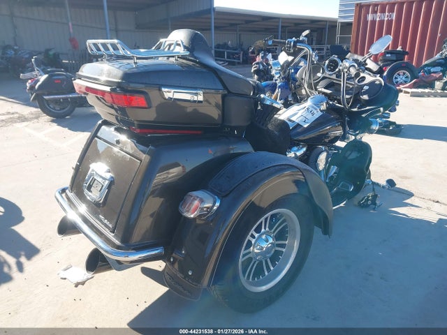 Harley-Davidson FLHTCUTG 2020 1HD1MAF15LB855038 Image 4
