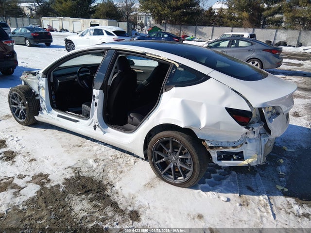 2023 TESLA MODEL 3 5YJ3E1EA1PF505420 Photo 2
