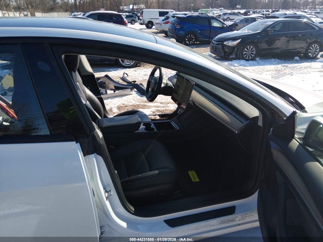 2023 TESLA MODEL 3 5YJ3E1EA1PF505420 Photo 4