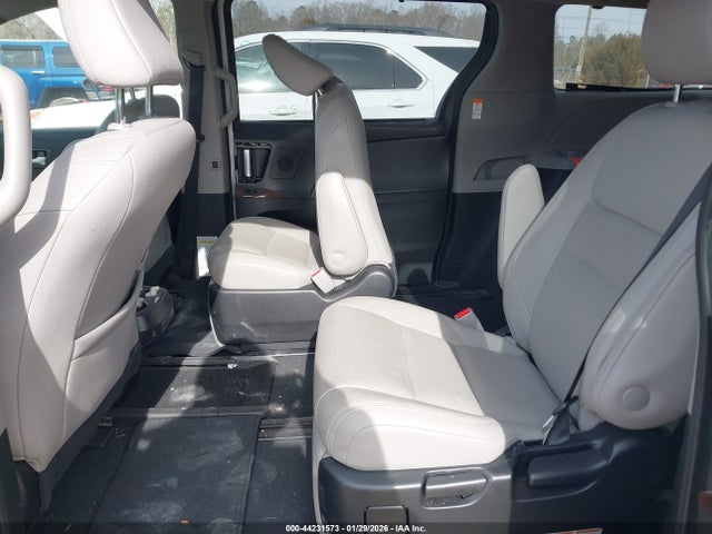 2019 TOYOTA SIENNA 5TDYZ3DC6KS995527 Photo 7