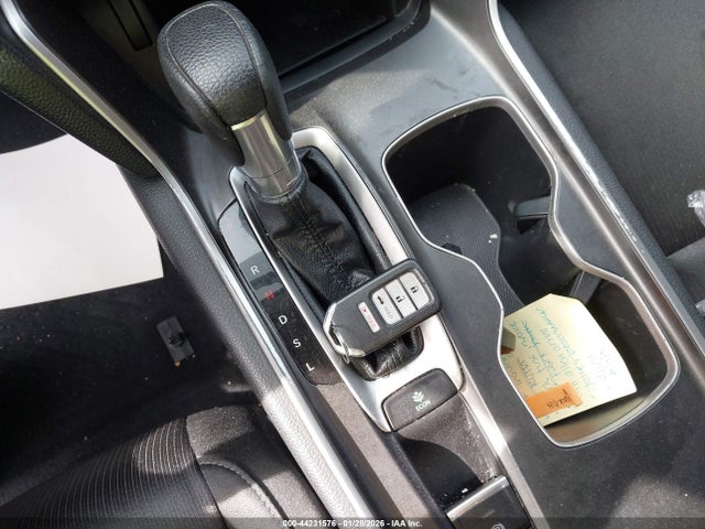 1HGCV1F17KA102107 Honda ACCORD LX