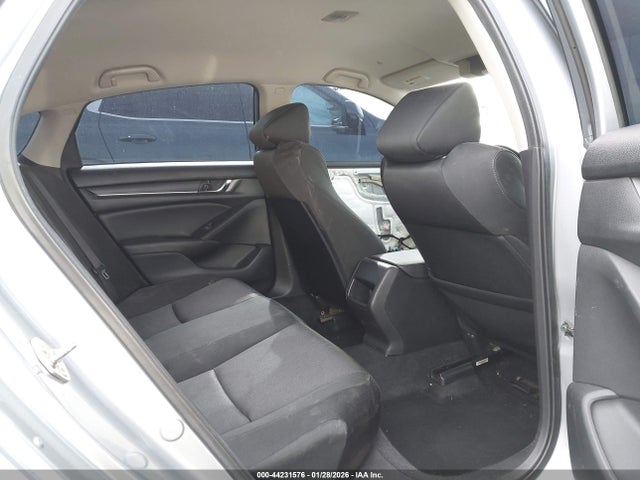 1HGCV1F17KA102107 Honda ACCORD LX