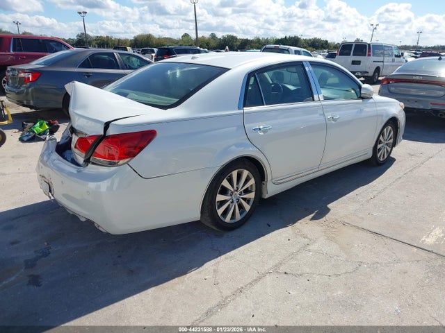 2011 TOYOTA AVALON 4T1BK3DB5BU431540 Photo 3