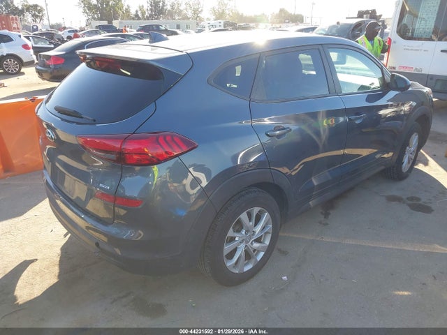 KM8J2CA46KU882509 Hyundai TUCSON SE