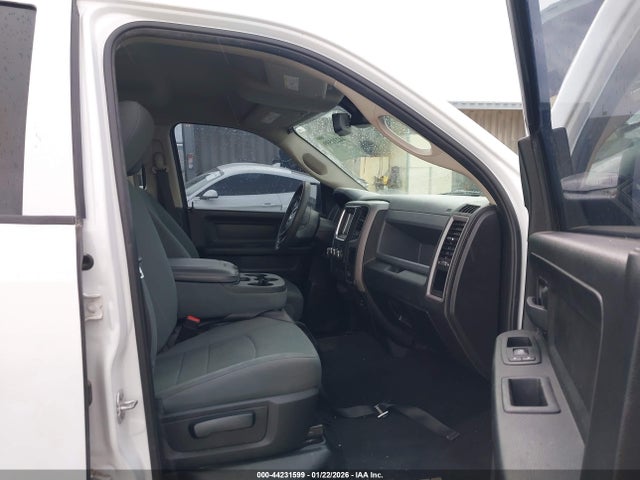 1C6RR6KG2KS515008 RAM 1500 Classic Express 4x2 5&#039;7 Box