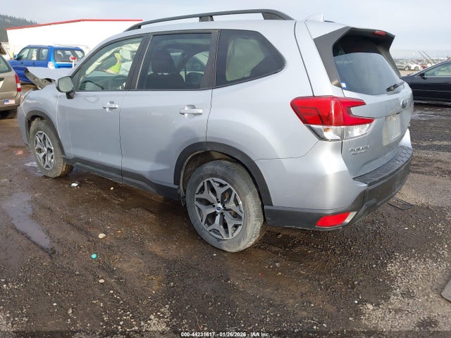 JF2SKAFC7MH486082 Subaru Forester Premium