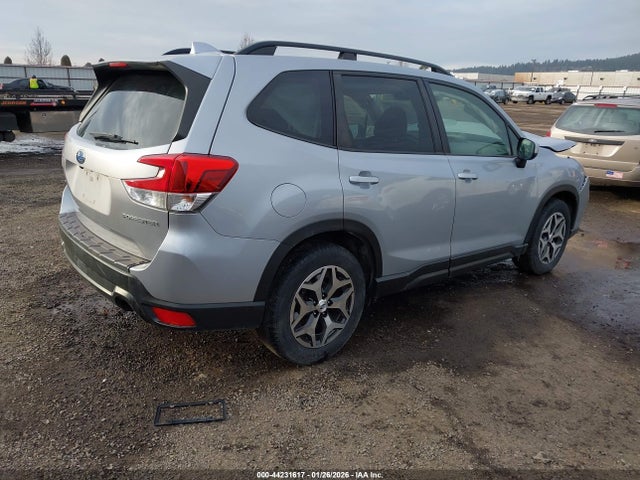 JF2SKAFC7MH486082 Subaru Forester Premium
