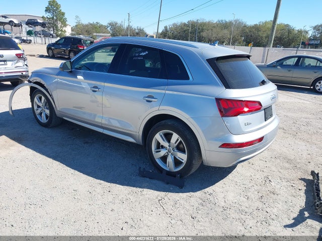 2019 AUDI Q5 WA1BNAFY7K2092464 Photo 2