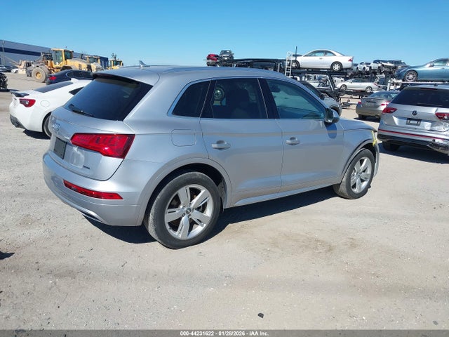 2019 AUDI Q5 WA1BNAFY7K2092464 Photo 3