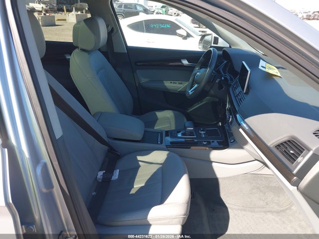 2019 AUDI Q5 WA1BNAFY7K2092464 Photo 4