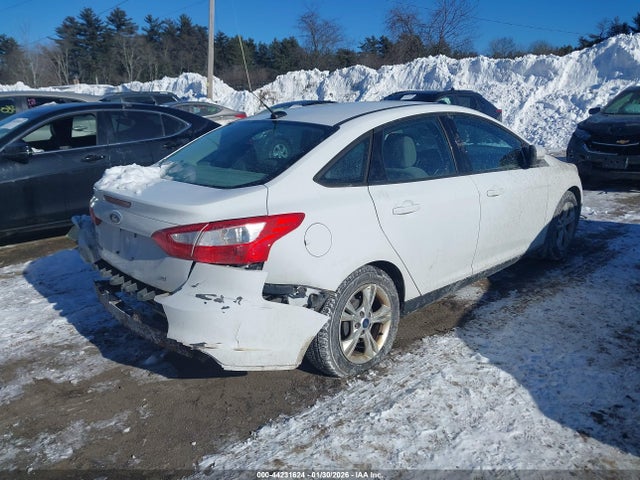 2014 FORD FOCUS 1FADP3F20EL188425 Photo 3