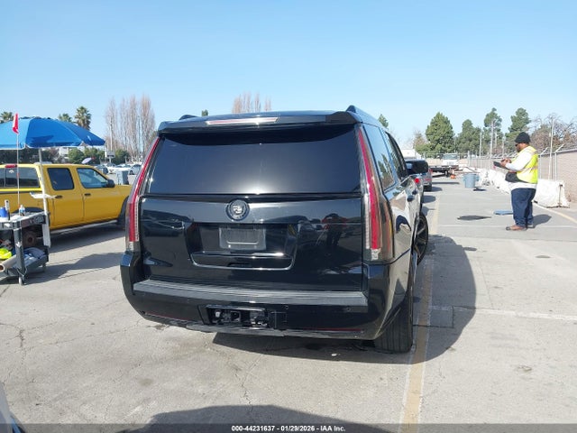 1GYS3BKJ9FR220303 Cadillac Escalade Luxury