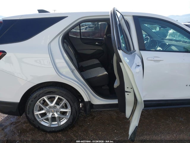 3GNAXSEV0NS165277 Chevrolet Equinox Awd Ls