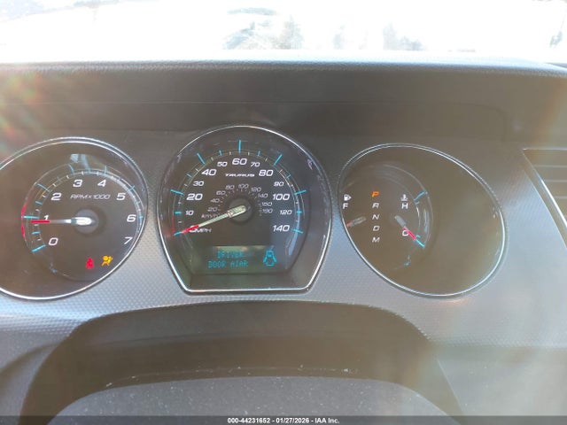 44231652 :رقم المزاد ، 1FAHP2EW5BG158065 vin ، 2011 Ford Taurus Sel مزاد بيع