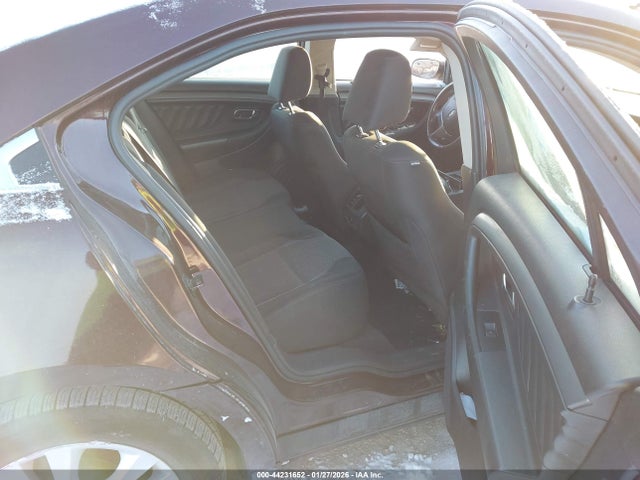 44231652 :رقم المزاد ، 1FAHP2EW5BG158065 vin ، 2011 Ford Taurus Sel مزاد بيع