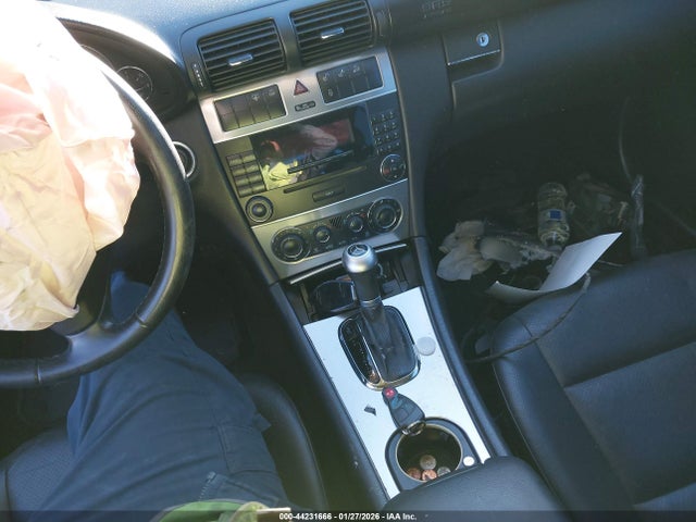 Продаж на аукціоні авто 2005 Mercedes-benz C 230 Kompressor Sport, vin: WDBRF40JX5F652987, номер лоту: 44231666
