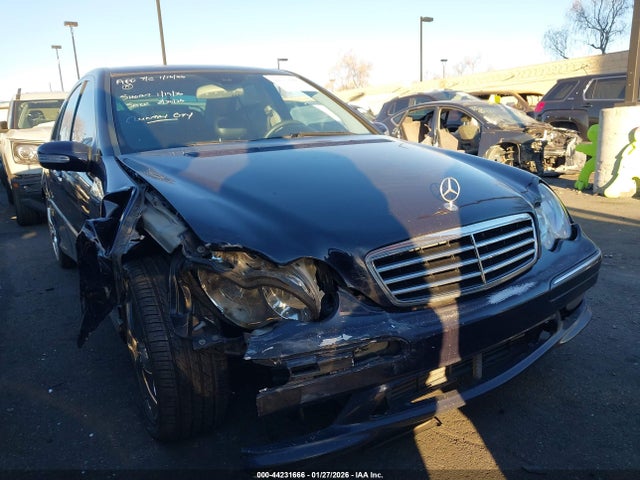 Продаж на аукціоні авто 2005 Mercedes-benz C 230 Kompressor Sport, vin: WDBRF40JX5F652987, номер лоту: 44231666
